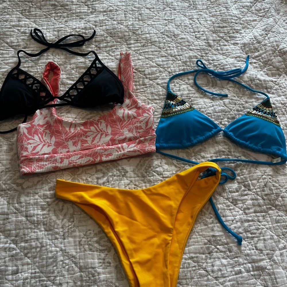 Victoria Secret Bikini BUNDLE (4)